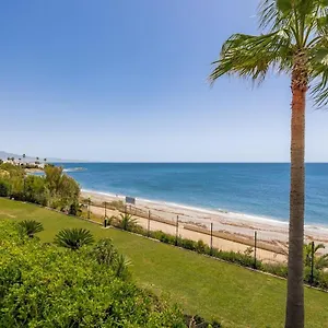 luxury-three-bedroom-apartment-with-pool.es-andalucia.com/