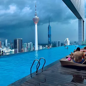 The Platinum Klcc By Sky Pool , Куала-Лумпур Малайзия
